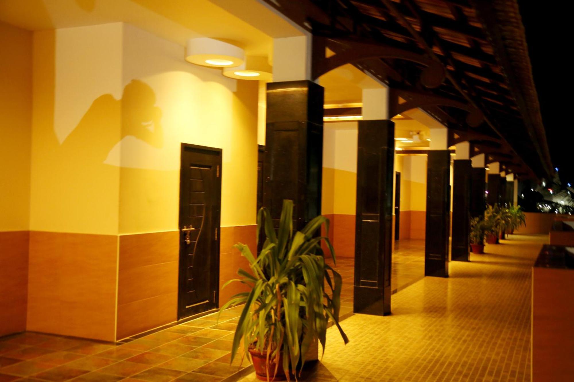 Seagate Church View Resorts Velankanni Buitenkant foto